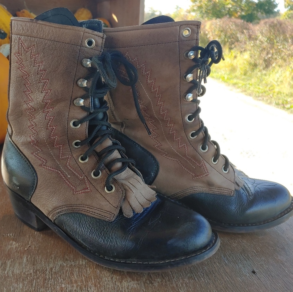 Vintage Jaina granny kiltie roper boots